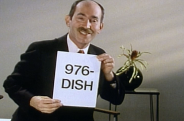976-